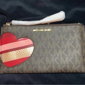 Michael Kors Jet Set Heart Zip Clutch